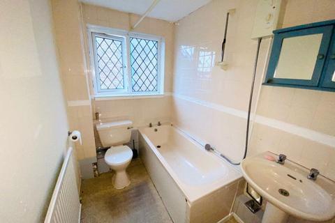 2 bedroom flat to rent, Orchard Parade, Selsey