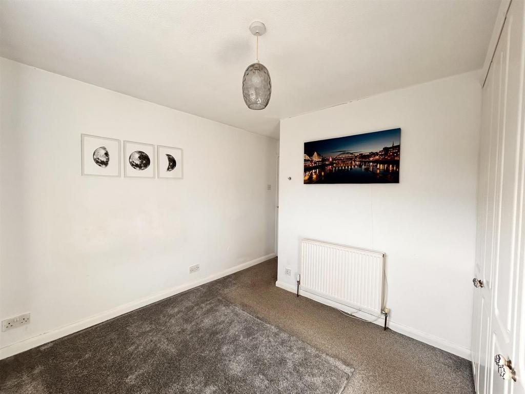 Bedroom 1.2.jpg