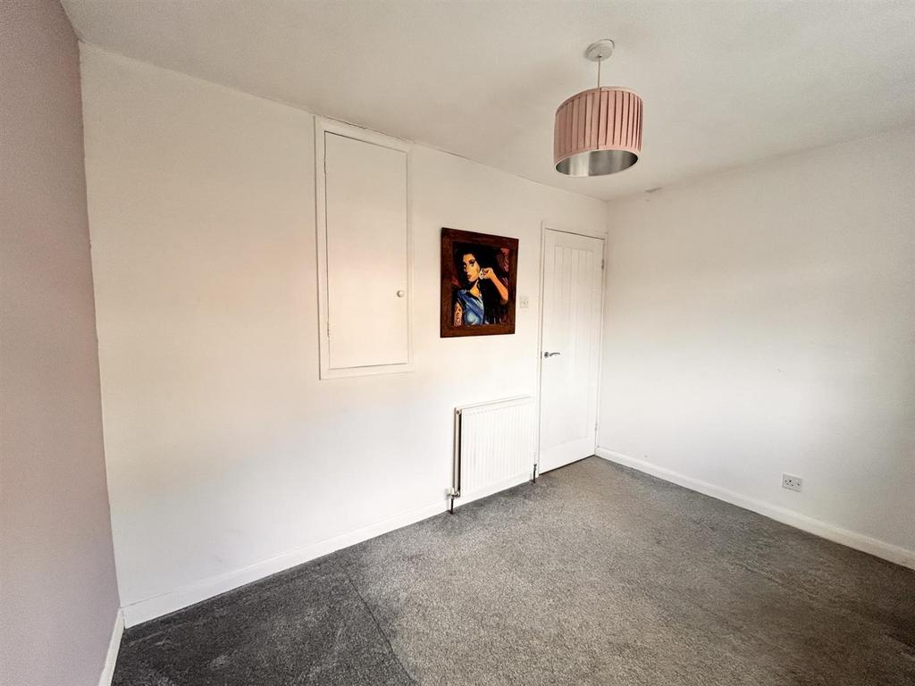 Bedroom 2.3.jpg