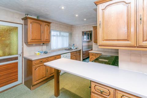 3 bedroom detached bungalow for sale, Simpson, Simpson, Milton Keynes