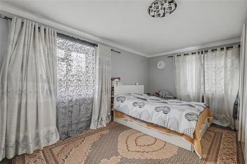 4 bedroom flat for sale, Bexley Road, London