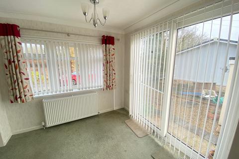 2 bedroom park home for sale, Green Hedges Caravan Park, Neath Road, Bryncoch, Neath, Neath Port Talbot.