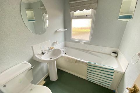 2 bedroom park home for sale, Green Hedges Caravan Park, Neath Road, Bryncoch, Neath, Neath Port Talbot.