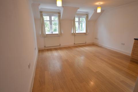 2 bedroom flat to rent, 15 Harewood Avenue, Bournemouth BH7