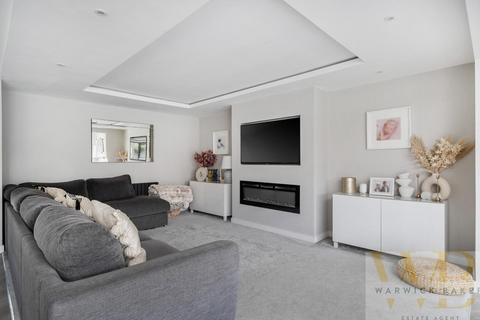 4 bedroom semi-detached house for sale, Falcon Close, Shoreham-By-Sea