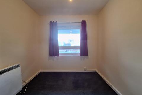 3 bedroom house to rent, Hathaway Crescent, London