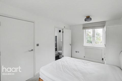 2 bedroom terraced house to rent, Pascal Mews, LONDON