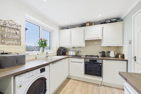 2 bedroom apartment for sale, Snape Hill Crescent, Dronfield, Derbyshire, S18