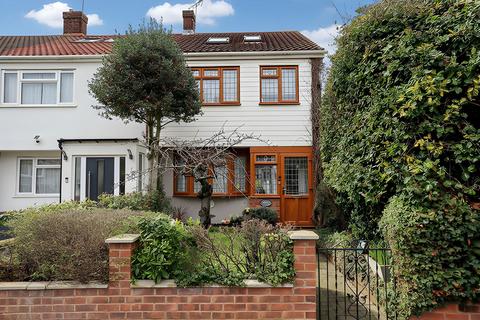 4 bedroom end of terrace house for sale, Edwin Close, Rainham RM13