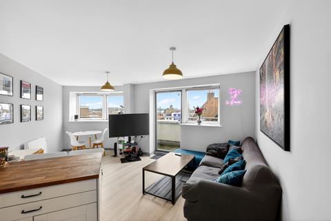 1 bedroom flat for sale, Marmont Road, London