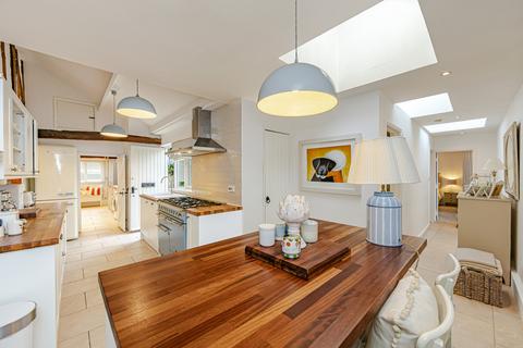 4 bedroom detached house for sale, Cricketers Lane, Brentwood, CM13