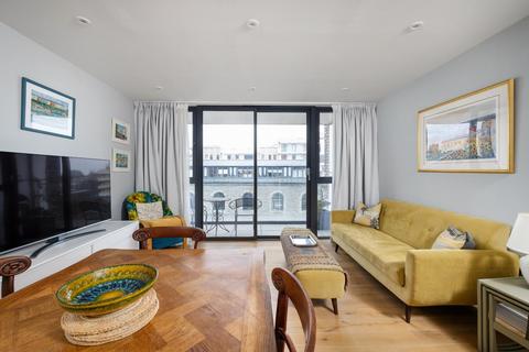 2 bedroom flat for sale, New Retort House, Harbourside