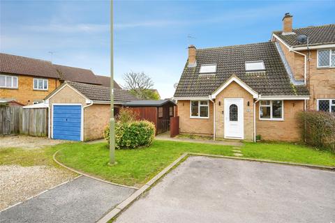 3 bedroom semi-detached house for sale, Lyneham Road, BICESTER, Oxfordshire, OX26