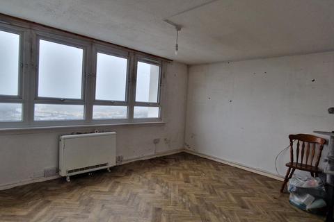 2 bedroom flat for sale, 166 Lynher House, Curtis Street, Devon, PL1 4HH