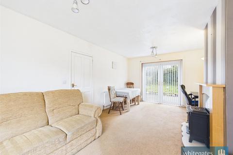 4 bedroom semi-detached house for sale, Kildare Crescent, Allerton, Bradford, West Yorkshire, BD15