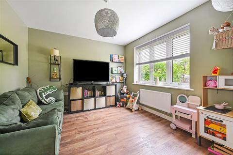 4 bedroom detached house for sale, Halter Way, Andover