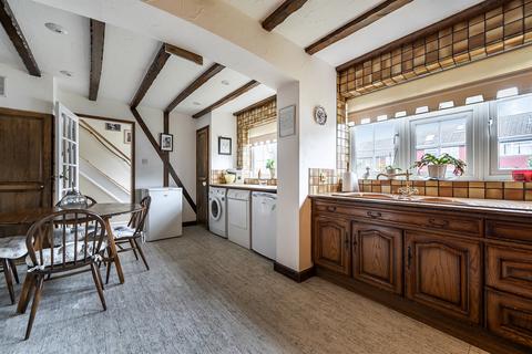 3 bedroom end of terrace house for sale, Youngmans Close, Enfield