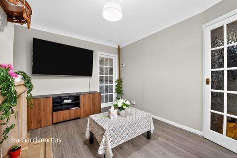 undefined, Cranford Avenue, Staines-Upon-Thames