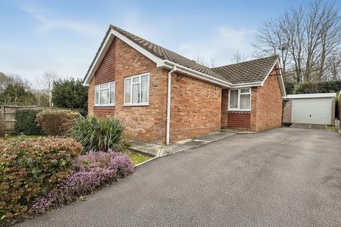 3 bedroom detached bungalow for sale, Kelvin Close, Hythe, SO45