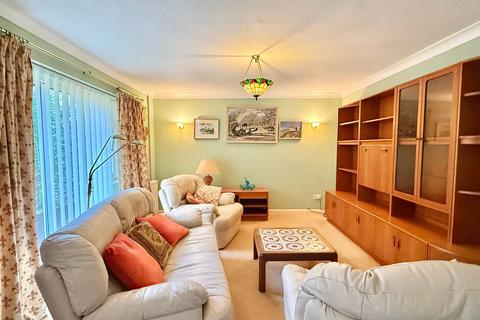 3 bedroom detached bungalow for sale, Kelvin Close, Hythe, SO45