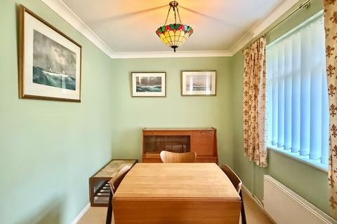3 bedroom detached bungalow for sale, Kelvin Close, Hythe, SO45