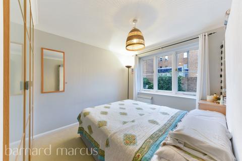 undefined, British Grove South, London