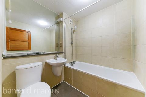 undefined, British Grove South, London