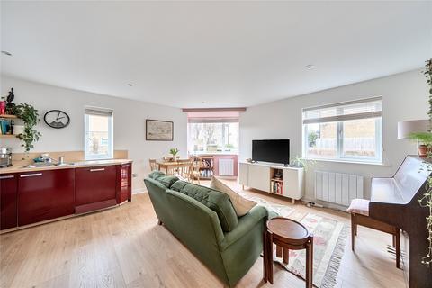 2 bedroom flat for sale, Britannia Road, Surbiton KT5