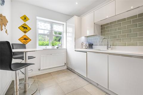 4 bedroom end of terrace house for sale, Iris Close, London, N14