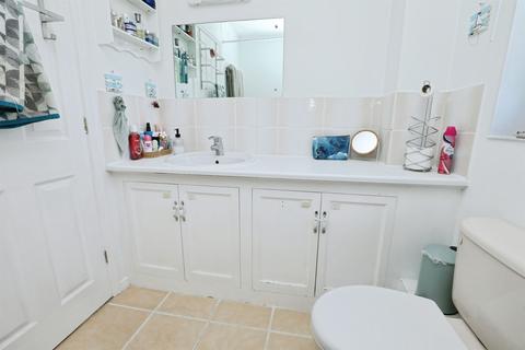 3 bedroom semi-detached house for sale, Becketts Court, Wymondham
