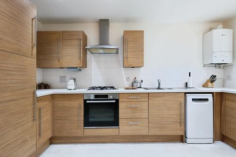 undefined, Albert Court, Warwick
