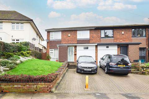 undefined, Dig Dag Hill, Cheshunt EN7