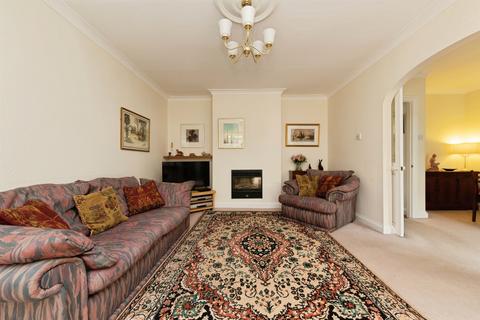 3 bedroom end of terrace house for sale, Honeycroft, Welwyn Garden City