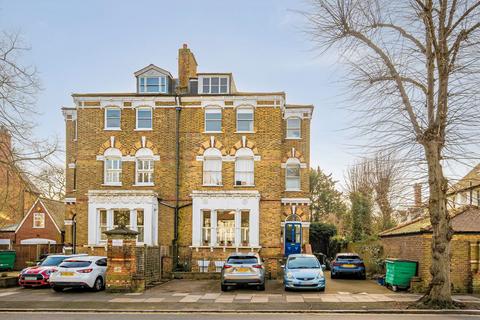 undefined, Waldegrave Park, Twickenham TW1