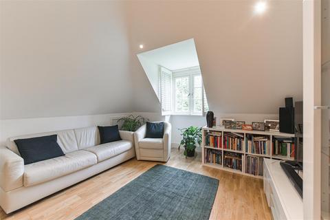2 bedroom apartment to rent, Croydon Road, Reigate
