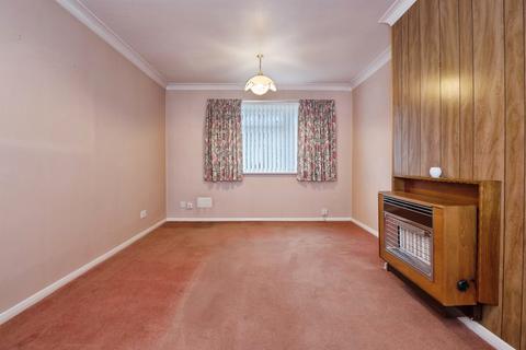 2 bedroom terraced house for sale, Hinkler Road, Southampton