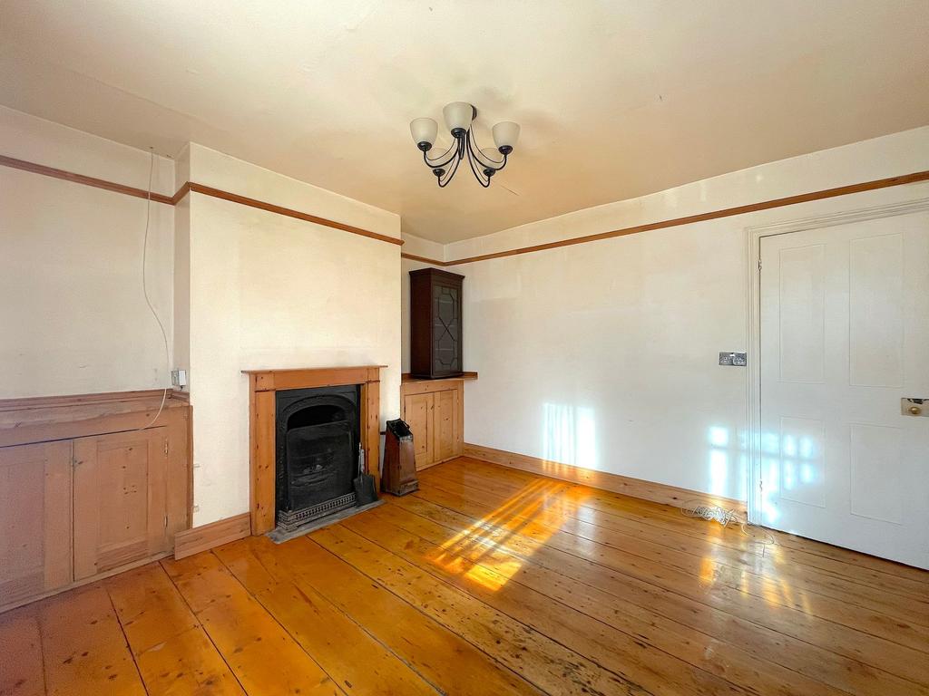 Living Room (2)