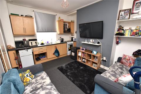 2 bedroom terraced house for sale, Recreation Crescent, Leeds, West Yorkshire