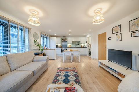 2 bedroom apartment for sale, Henry Road, London