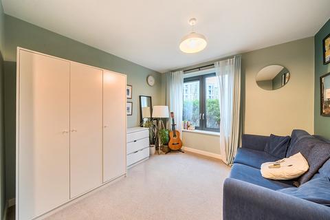 2 bedroom apartment for sale, Henry Road, London