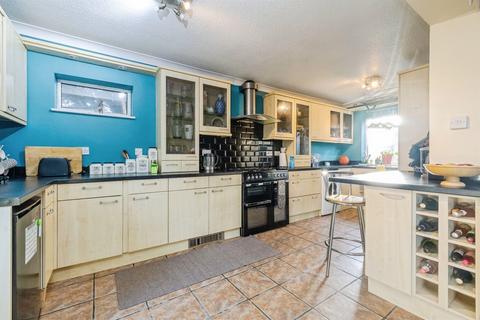 4 bedroom end of terrace house for sale, Mons Road, LINCOLN