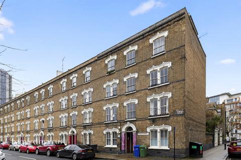 2 bedroom flat for sale, Peacock Street, London