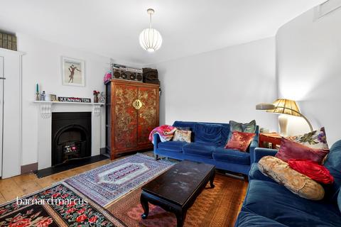 2 bedroom flat for sale, Peacock Street, London