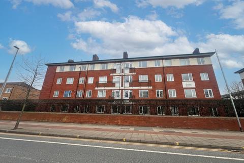 Eccles New Road, Kielder Square, M5