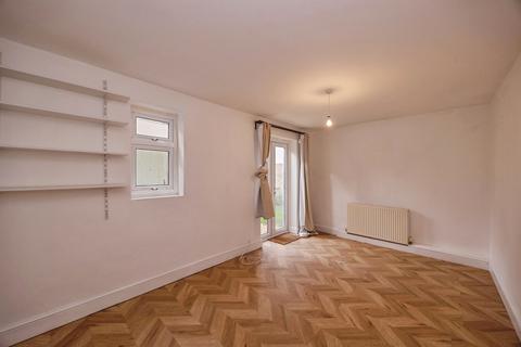 2 bedroom ground floor flat for sale, Granada Road, Southsea