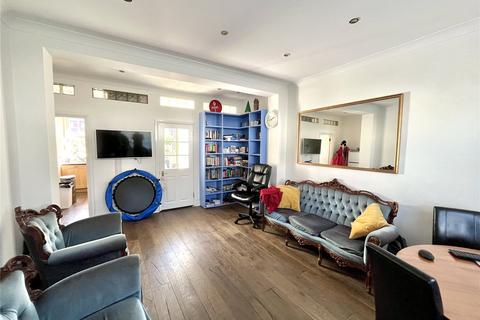 3 bedroom terraced house to rent, Fowler's Walk, Ealing, London, W5
