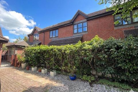 2 bedroom terraced house for sale - Deacon Place, Middleton, Milton Keynes