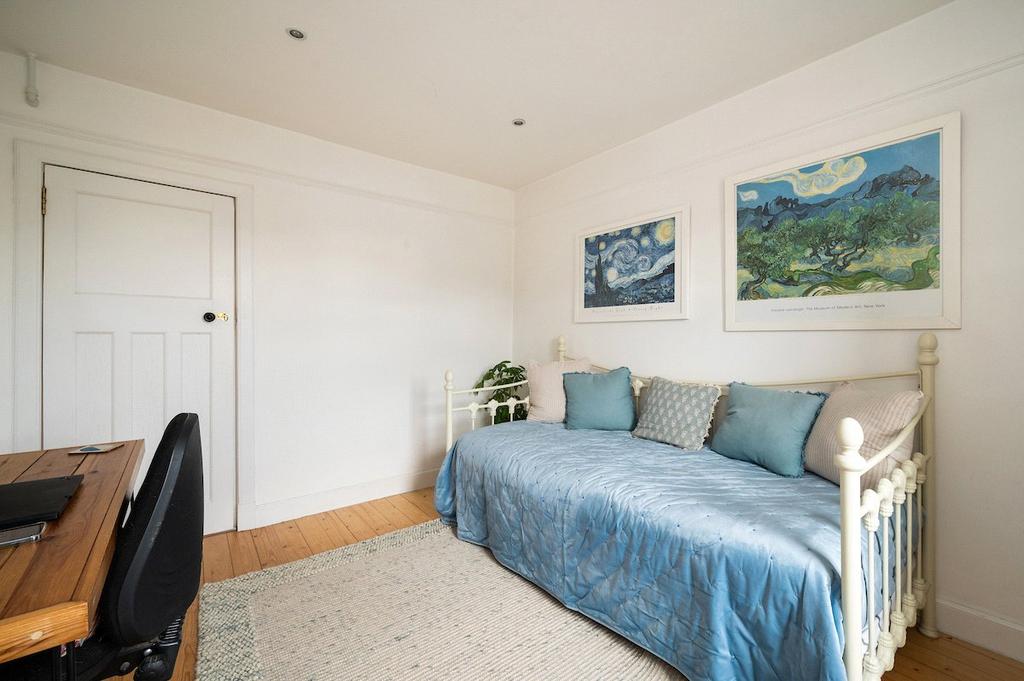 Bedroom/Study