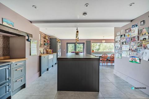4 bedroom property for sale, Carmarthen Road, Fforest, Pontarddulais, Swansea