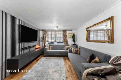 2 bedroom apartment for sale, Fawcett Close, London